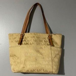 Authentic Classic Tan Michael Kors Purse